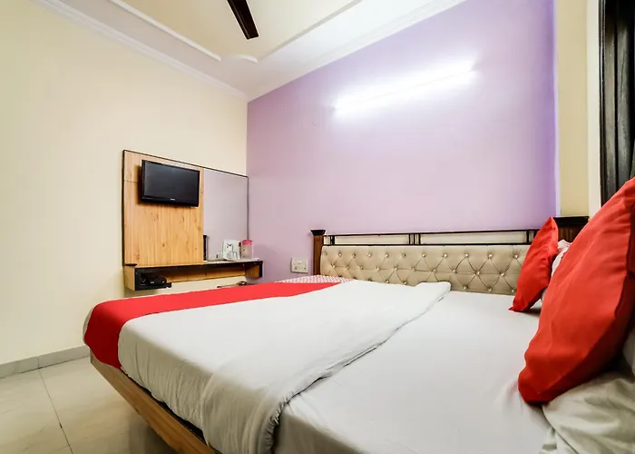 Hotel O Radha Krishna