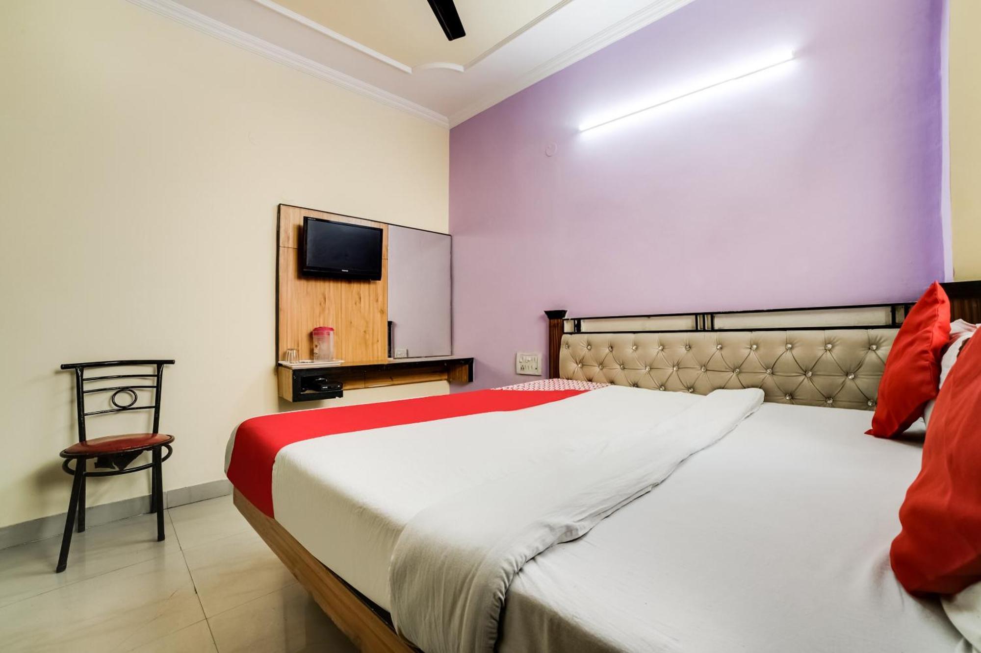 O Radha Krishna Hotel 3*